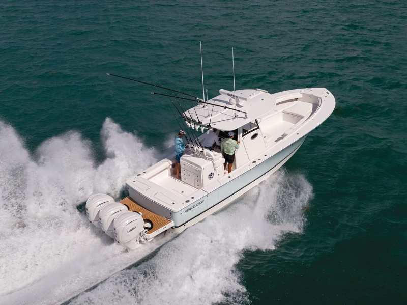 FBBG23-Regulator1 Regulator 34 offshore