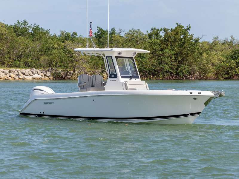 FBBG23-pur2 Pursuit S 248 nearshore