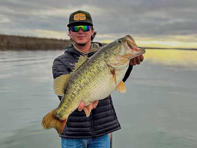 dalton-smith-14-pound-bass 14 pound largemouth bass texas