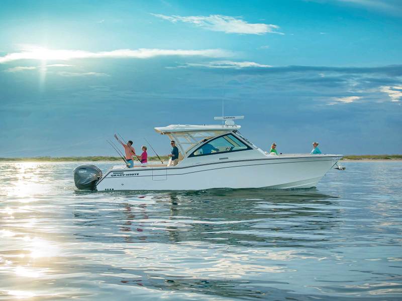 FBBG1223-Inshore-3-Courtesy-Grady-White-freedom-375 A family out fishing on a dual-console