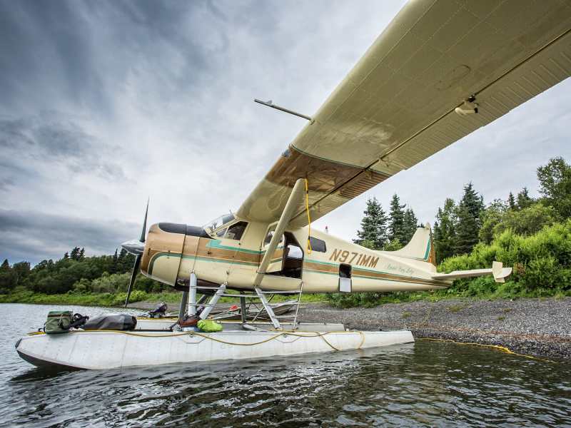 float-plane-fishing float plane fishing