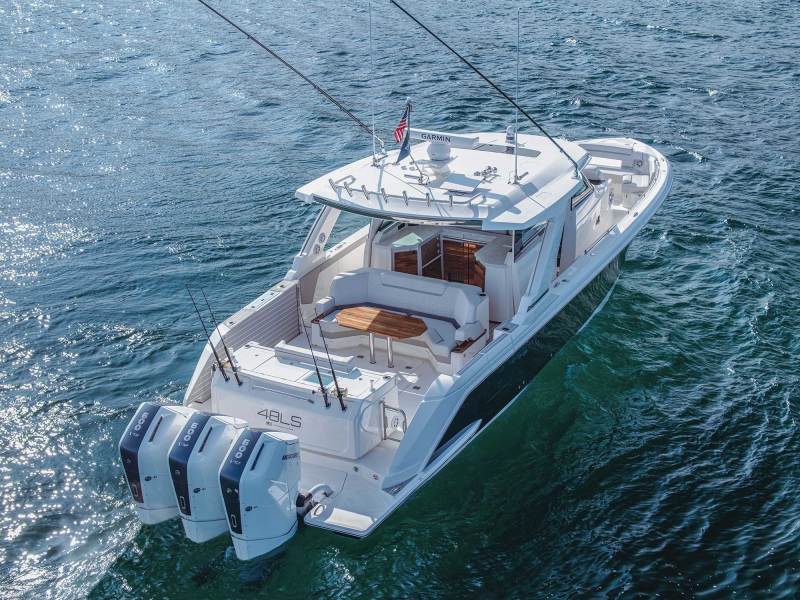 FBG25-Tiara-48-LS-Adventure-Module-and-Hardtop-Equipment Tiara Yachts 48 LS on the ocean