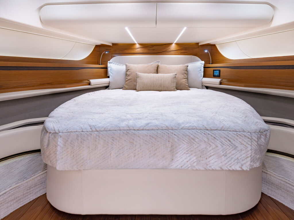 Tiara 56 LS cabin