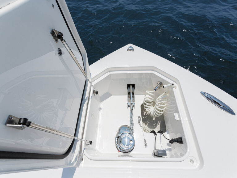 Anchor concealed at the bow