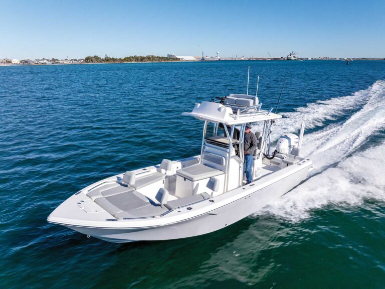 Bay Rider 269 Bay running out to the ocean