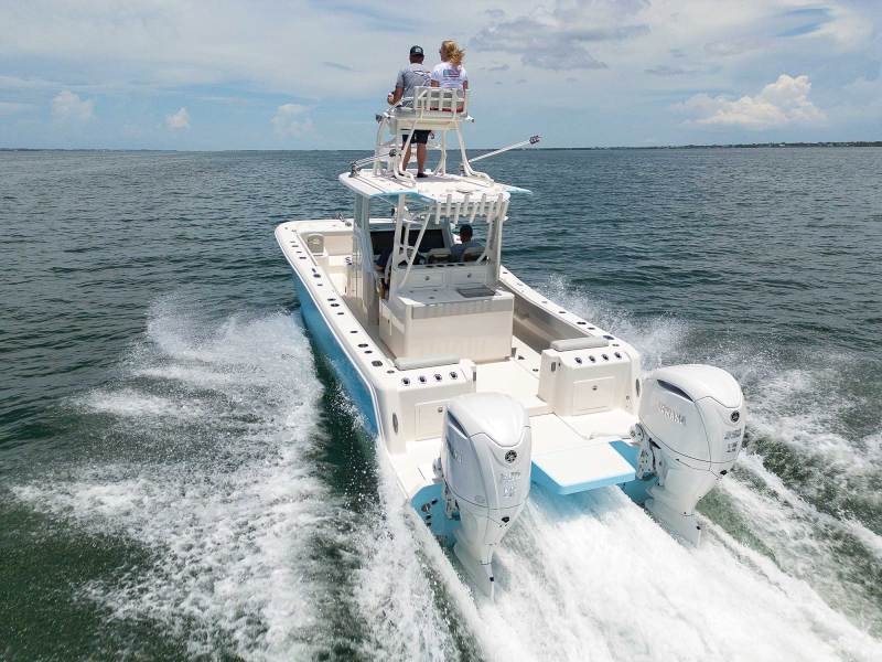 Calcutta 323 with twin outboards