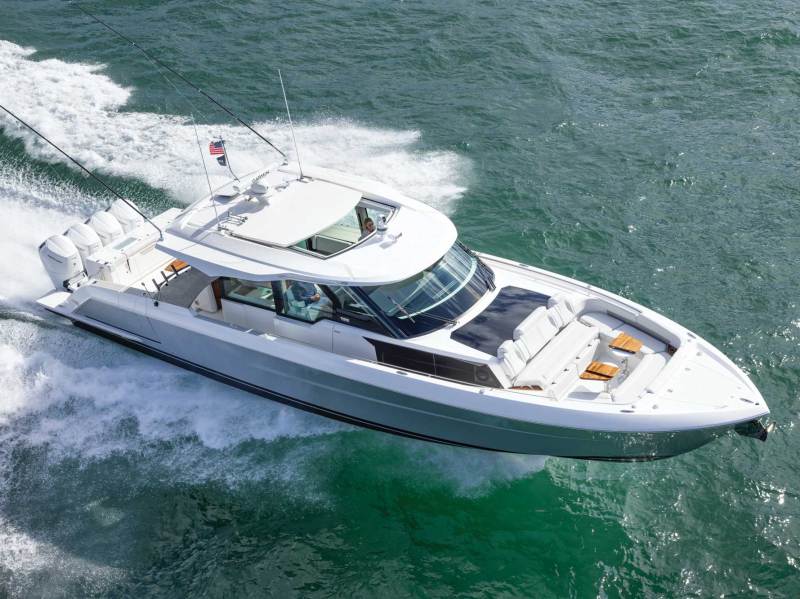 FBBG26-Tiara-56ls-1 Tiara 56 LS at sea