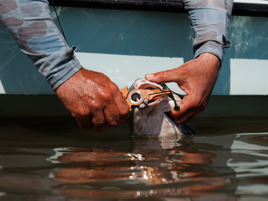 Unhooking a redfish
