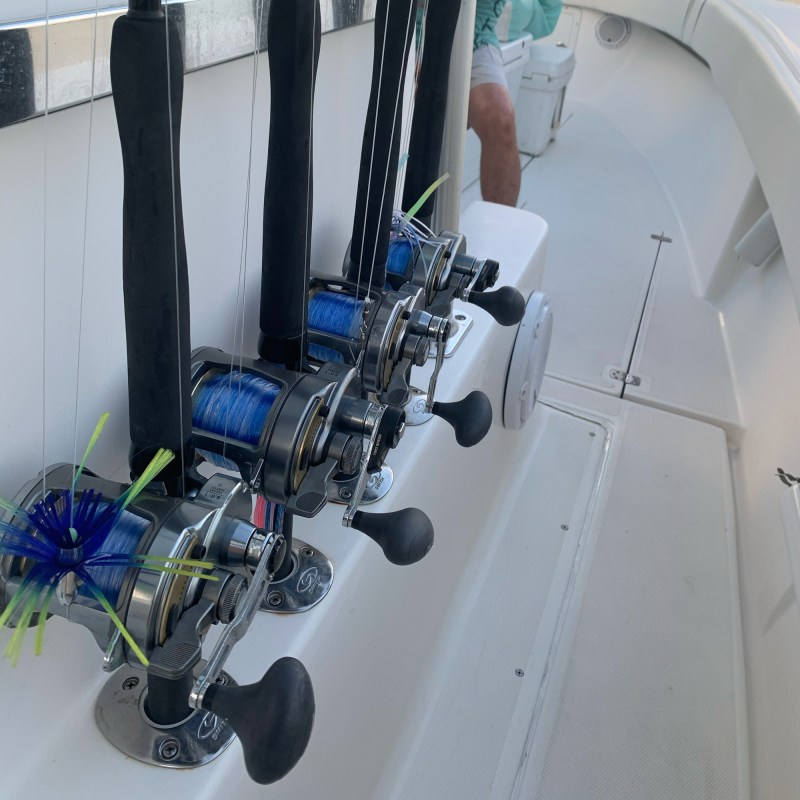 Fishing reels